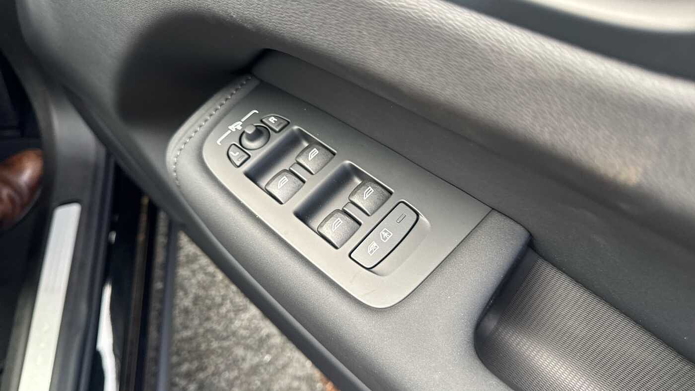 Used Volvo XC60 2025 for sale - 78036047: Photo 23