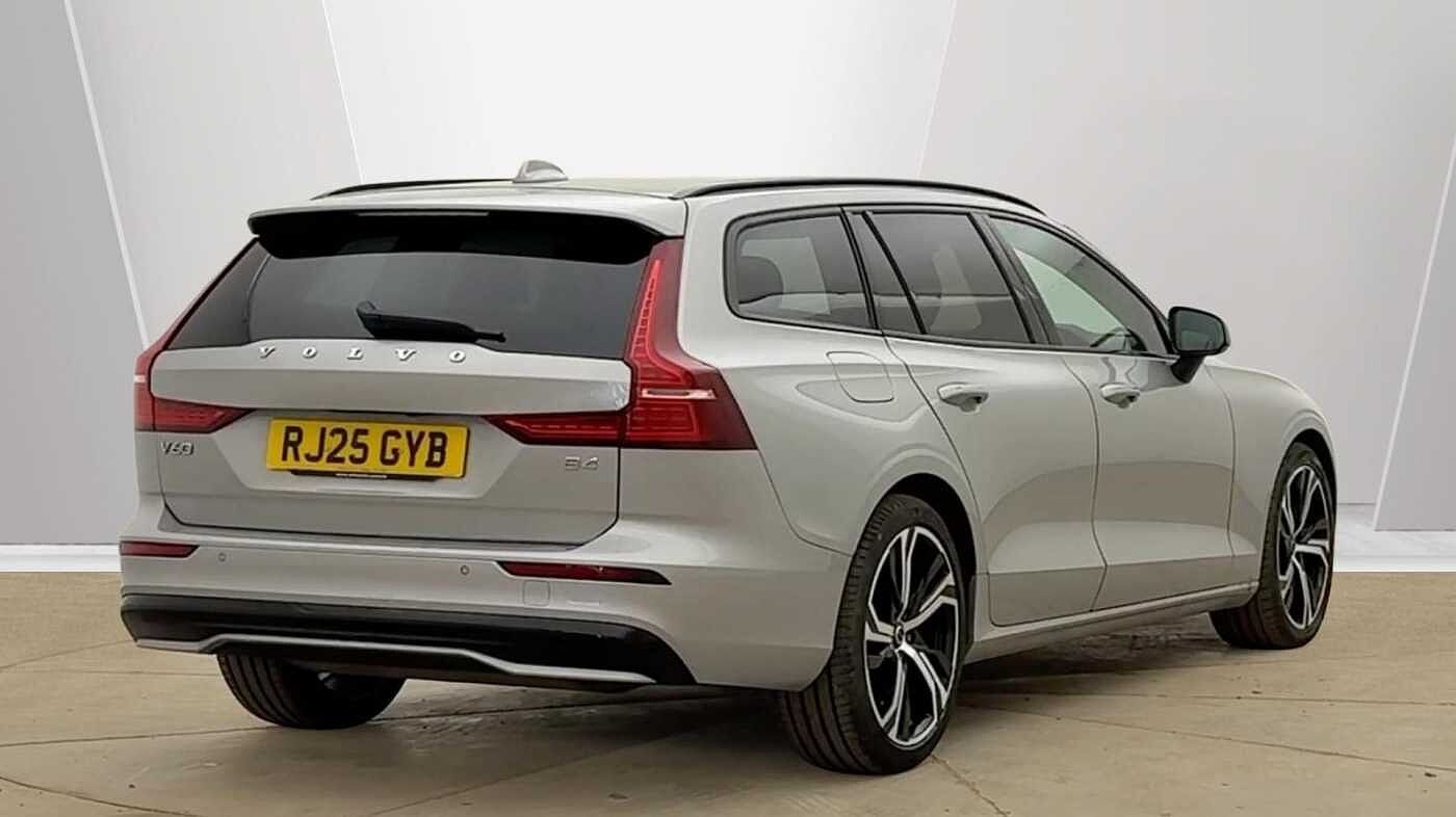 Used Volvo V60 2025 for sale - 78140501: Photo 3