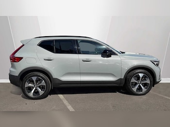 Used Volvo XC40 2023 for sale - 79399522: Photo