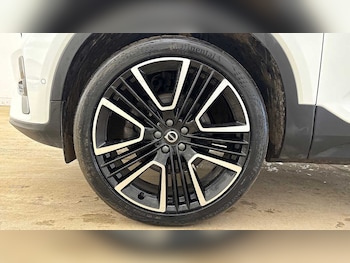 Used Volvo XC40 2025 for sale - 78140491: Photo