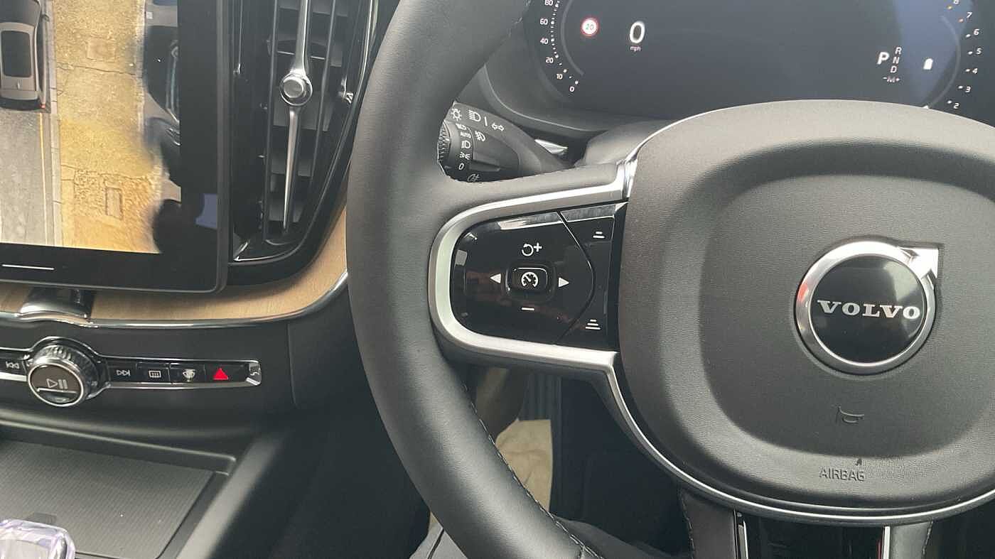 Used Volvo XC60 2025 for sale - 78036085: Photo 21