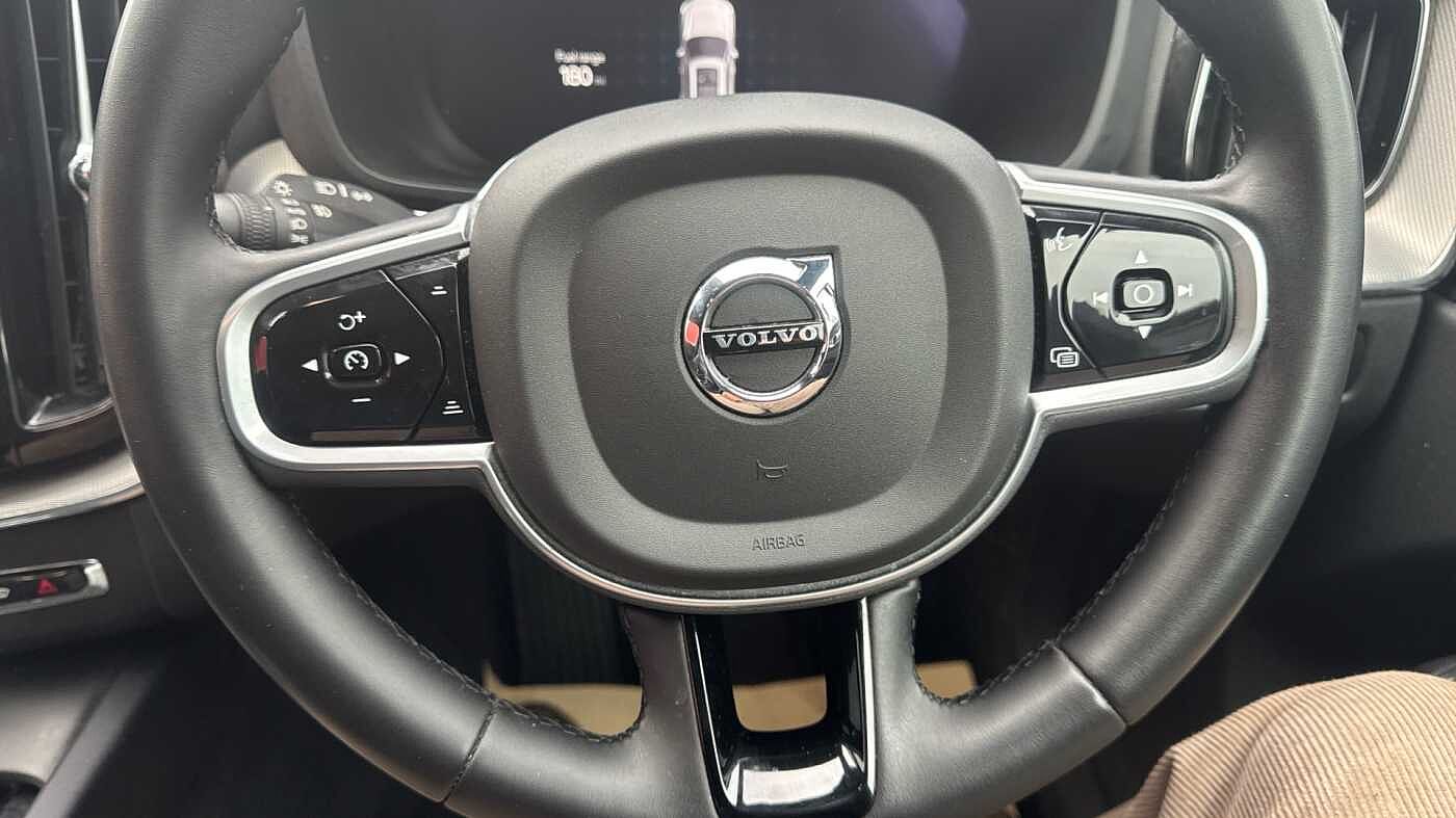 Used Volvo XC60 2021 for sale - 78036076: Photo 12