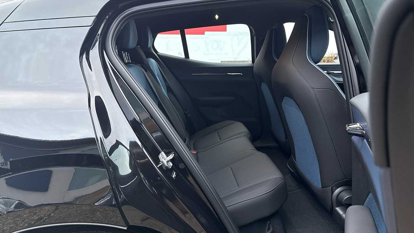 Used Volvo EX30 2025 for sale - 78036054: Photo 8