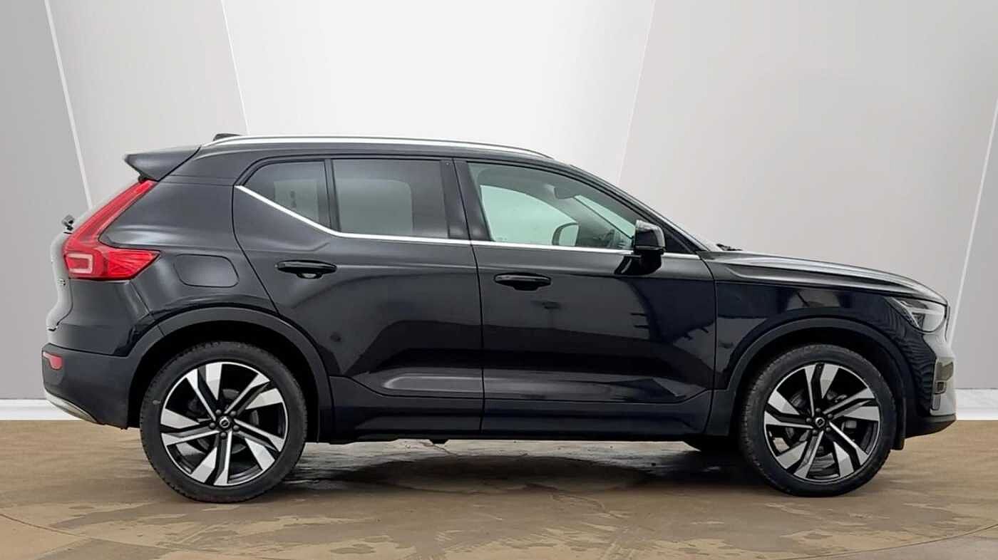 Used Volvo XC40 2025 for sale - 78140474: Photo 2