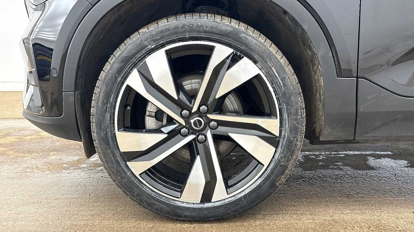 Used Volvo XC40 2025 for sale - 78140474: Photo 4