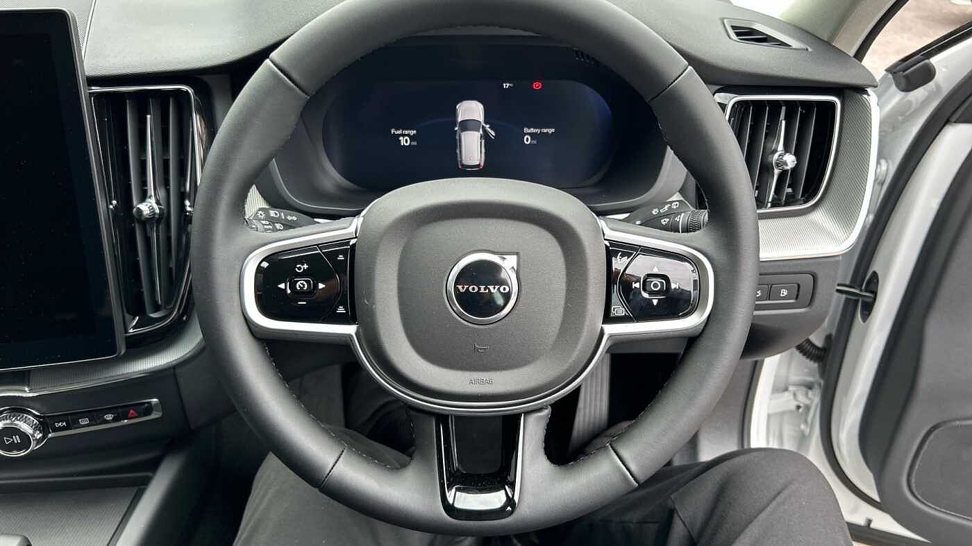 Used Volvo XC60 2025 for sale - 78036041: Photo 12