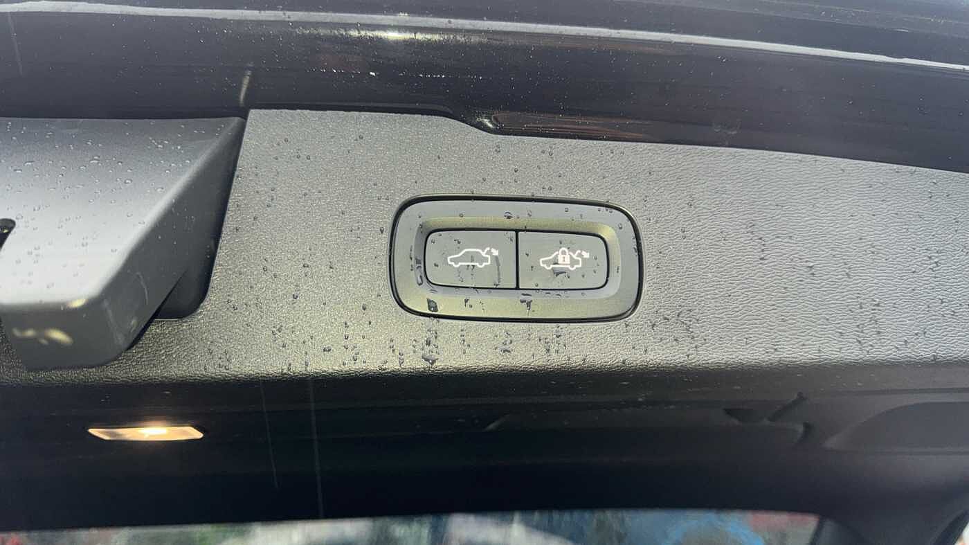 Used Volvo V60 2025 for sale - 78036061: Photo 30