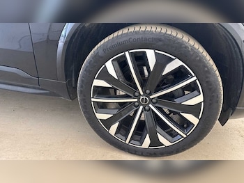 Used Volvo XC90 2025 for sale - 78140492: Photo