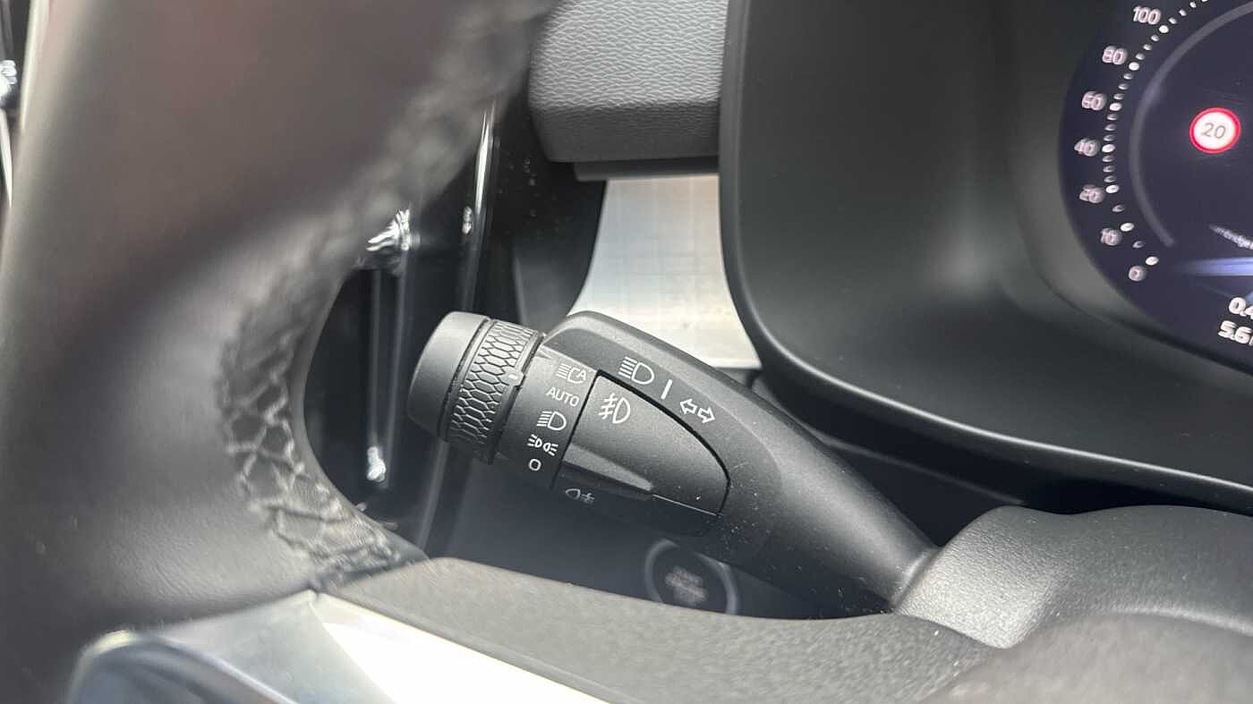 Used Volvo XC40 2025 for sale - 78036062: Photo 21