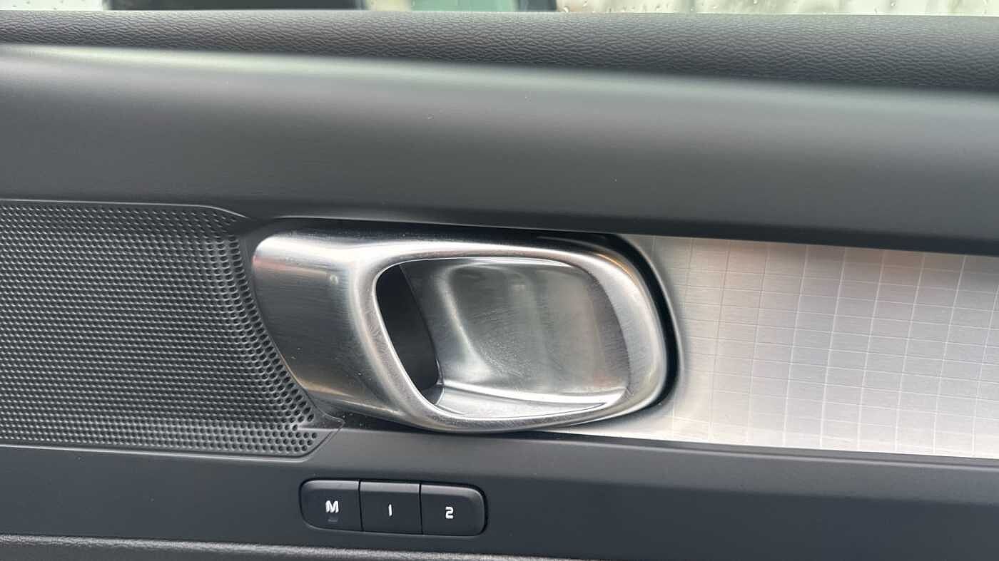 Used Volvo XC40 2025 for sale - 78036062: Photo 24