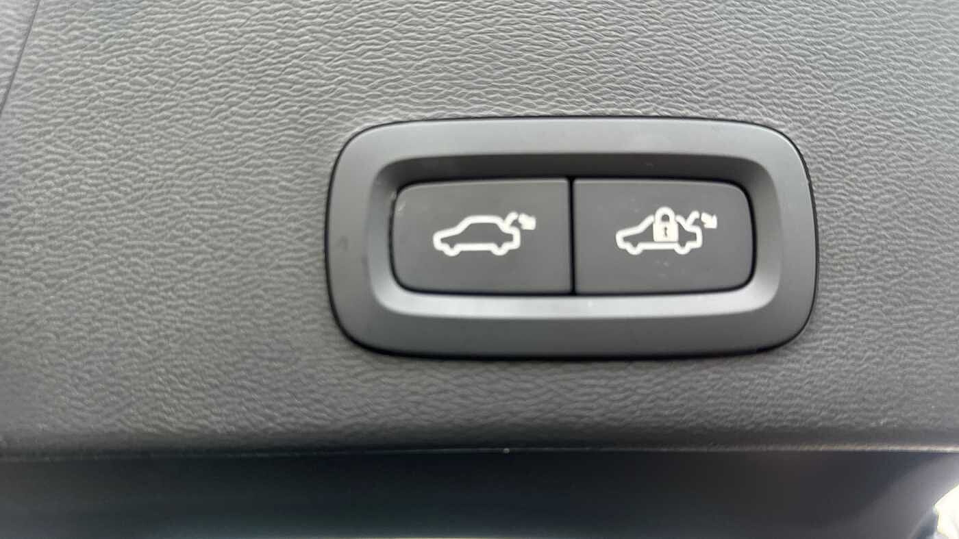 Used Volvo XC40 2025 for sale - 78036062: Photo 28