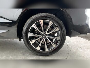 Used Volvo XC60 2023 for sale - 78873551: Photo