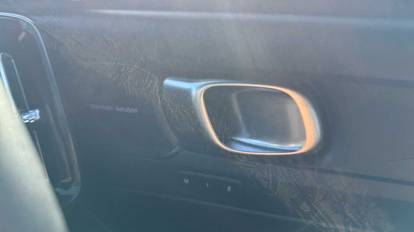 Used Volvo C40 2023 for sale - 78036079: Photo 24