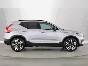 Used Volvo XC40 2026 for sale - 79582490: Photo