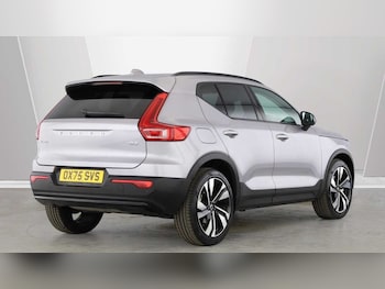 Used Volvo XC40 2026 for sale - 79582490: Photo