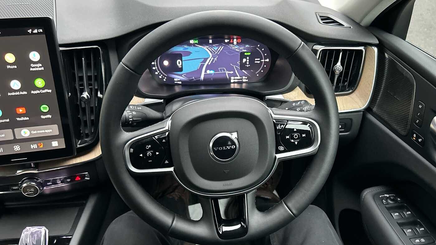 Used Volvo XC60 2025 for sale - 78036084: Photo 12