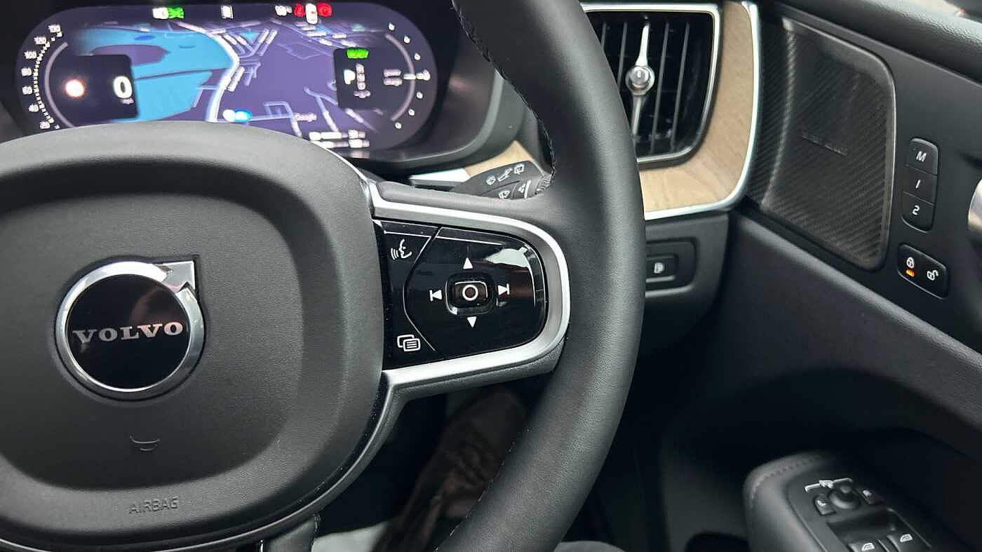 Used Volvo XC60 2025 for sale - 78036084: Photo 19