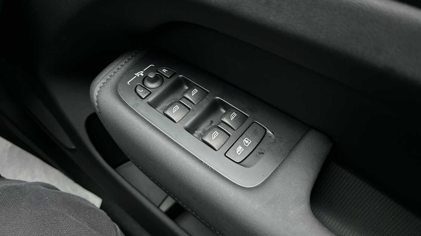 Used Volvo XC60 2025 for sale - 78036084: Photo 21