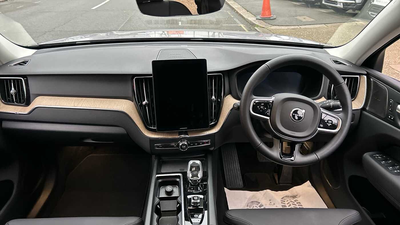 Used Volvo XC60 2025 for sale - 78036084: Photo 6