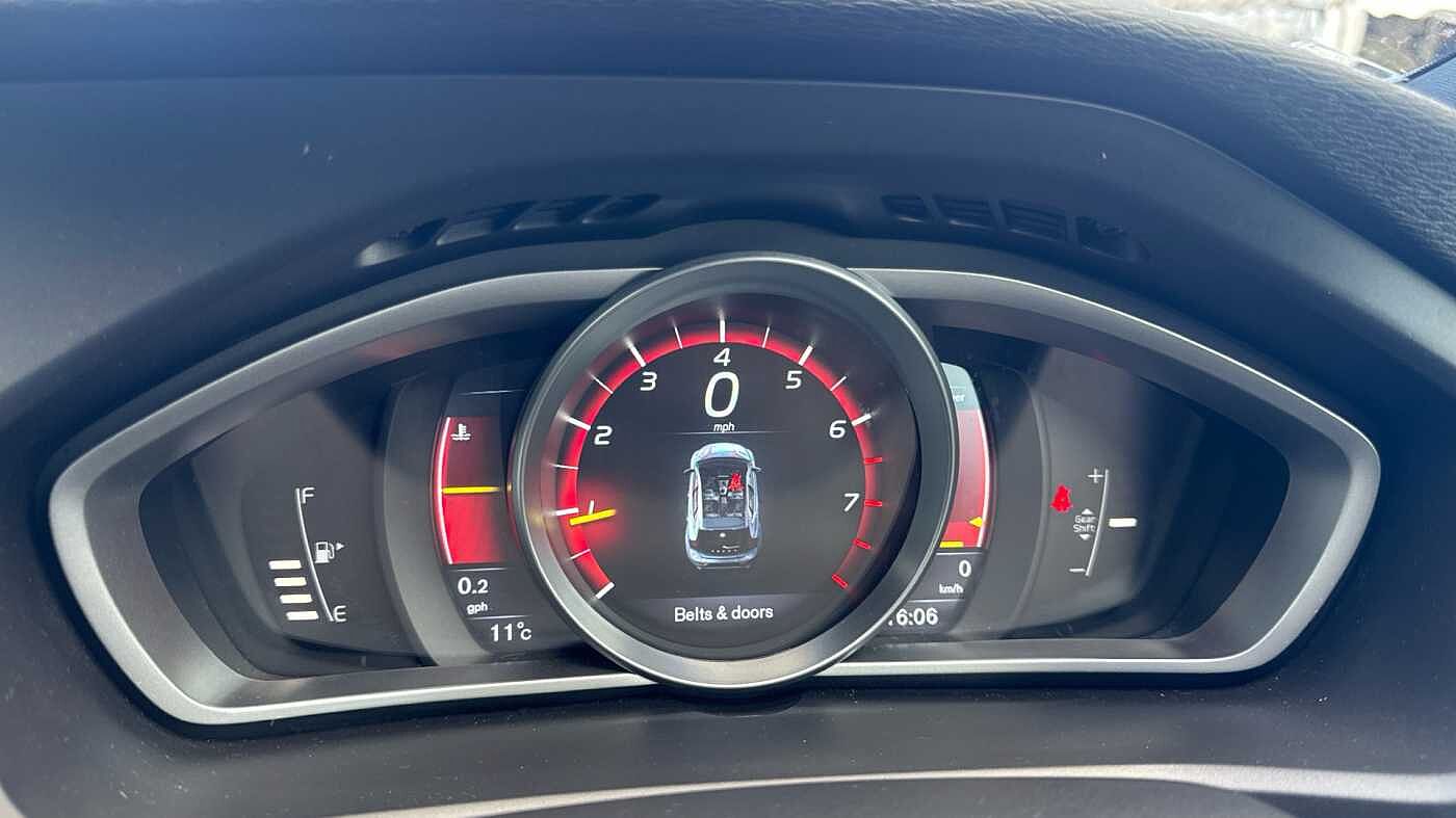 Used Volvo V40 2016 for sale - 78036092: Photo 13