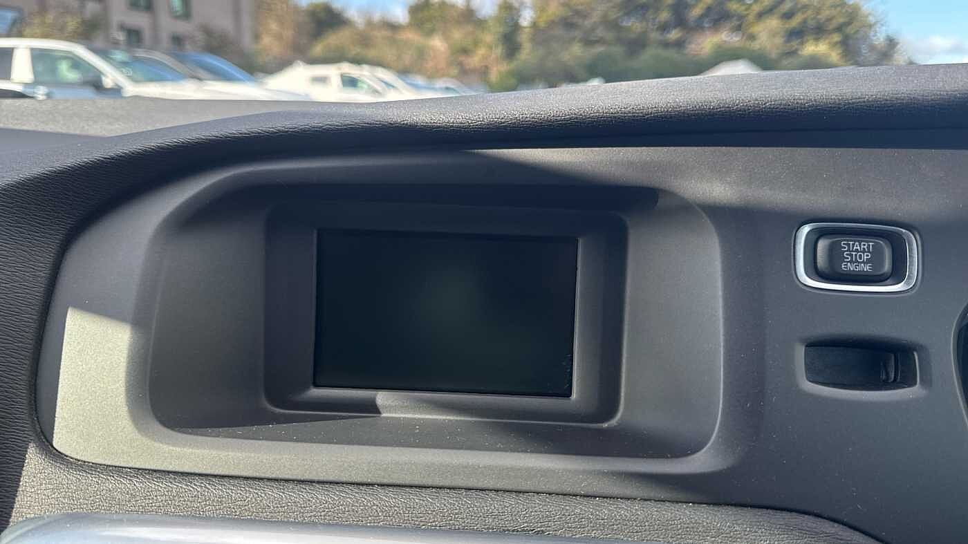 Used Volvo V40 2016 for sale - 78036092: Photo 18