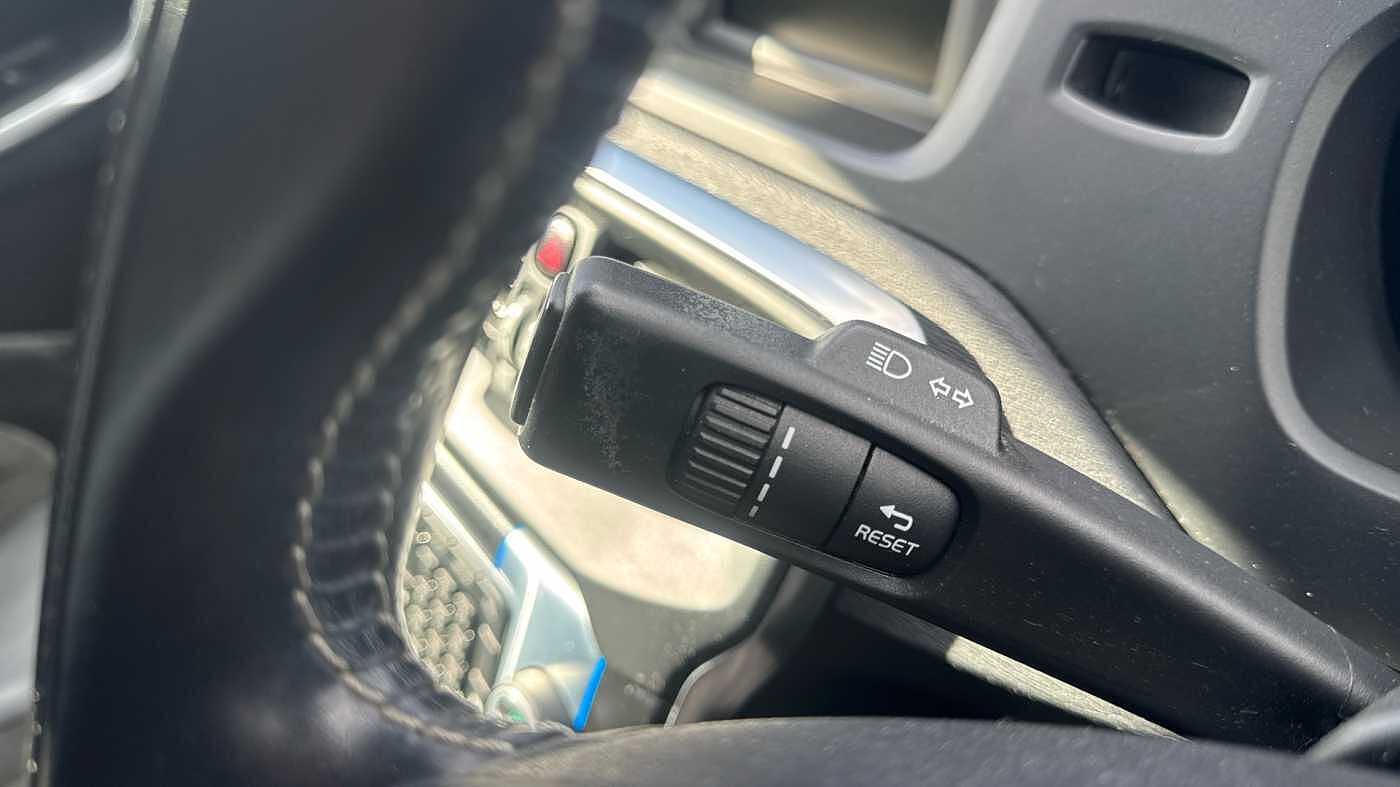 Used Volvo V40 2016 for sale - 78036092: Photo 22