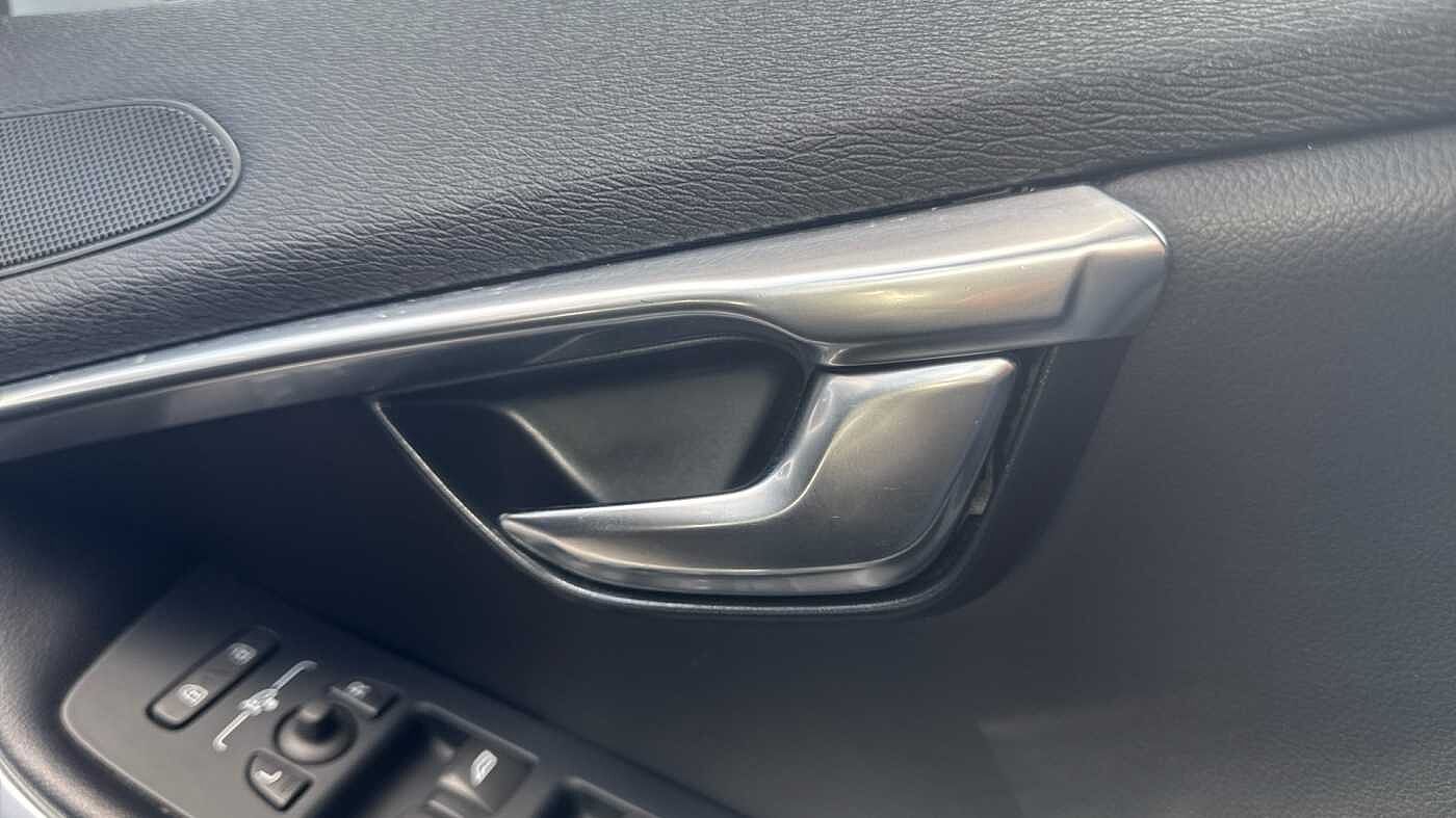 Used Volvo V40 2016 for sale - 78036092: Photo 24