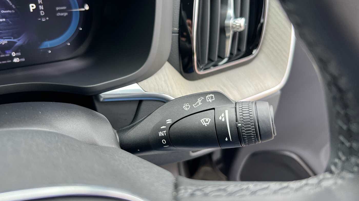 Used Volvo XC60 2023 for sale - 78036037: Photo 24