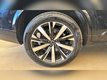 Used Volvo XC90 2025 for sale - 78512900: Photo