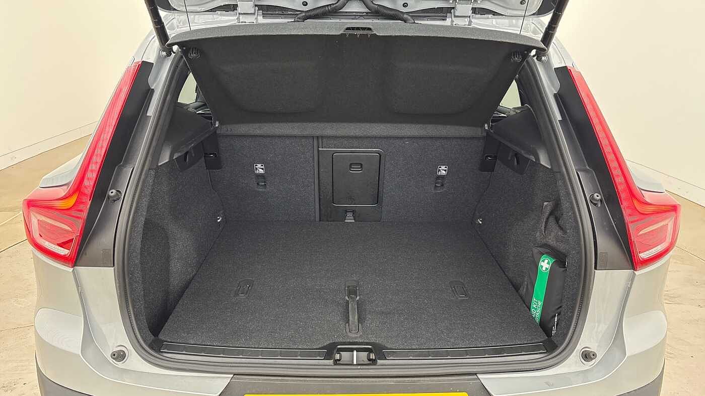 Used Volvo XC40 2025 for sale - 78140480: Photo 14