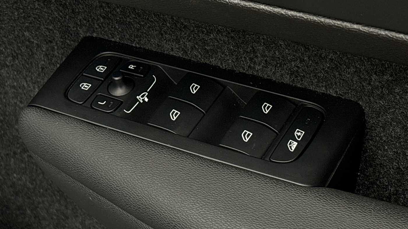 Used Volvo XC40 2025 for sale - 78140480: Photo 25