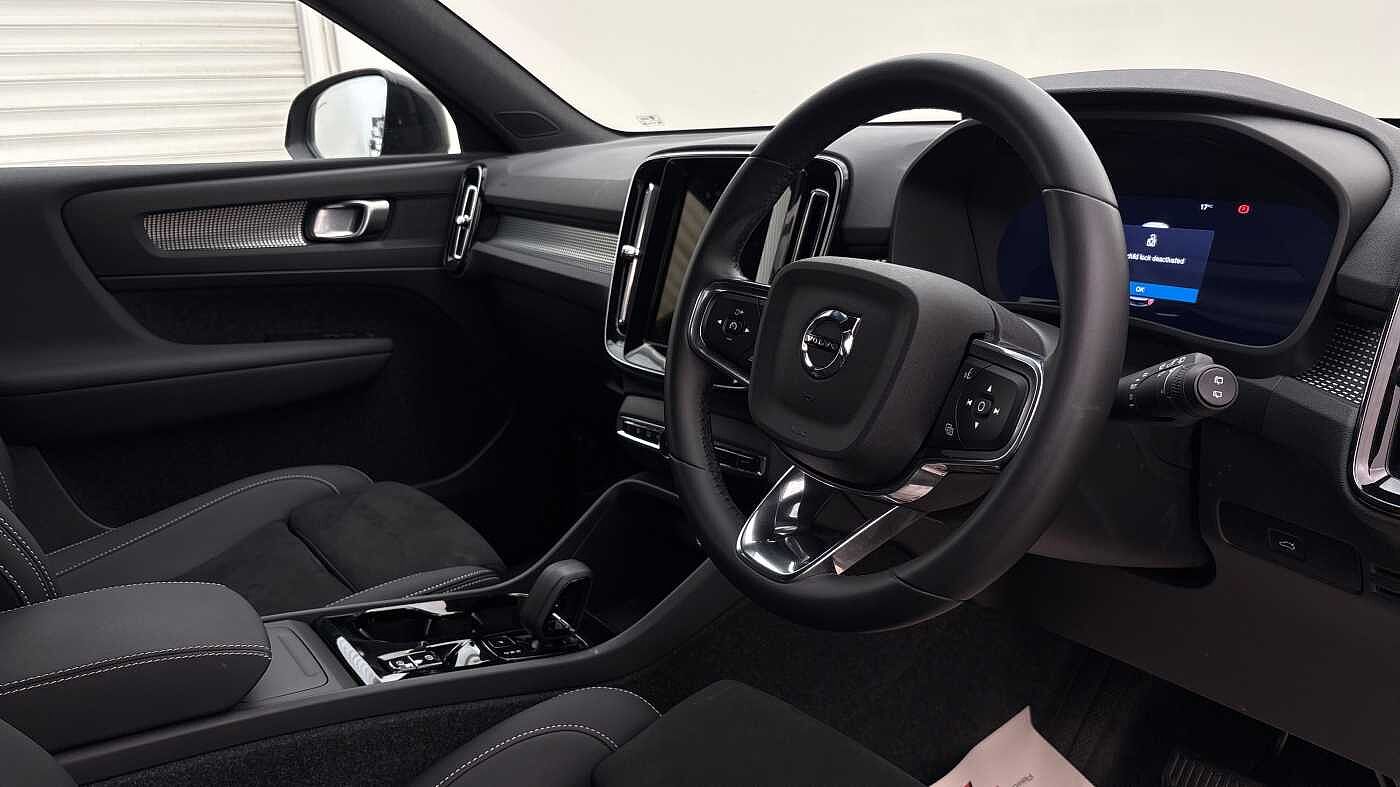 Used Volvo XC40 2025 for sale - 78140480: Photo 9