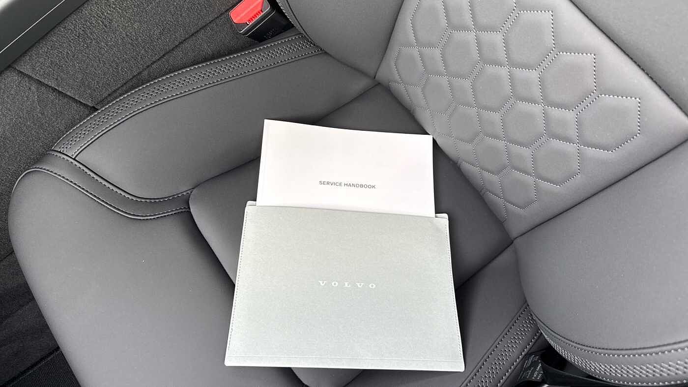 Used Volvo XC60 2025 for sale - 78036098: Photo 16
