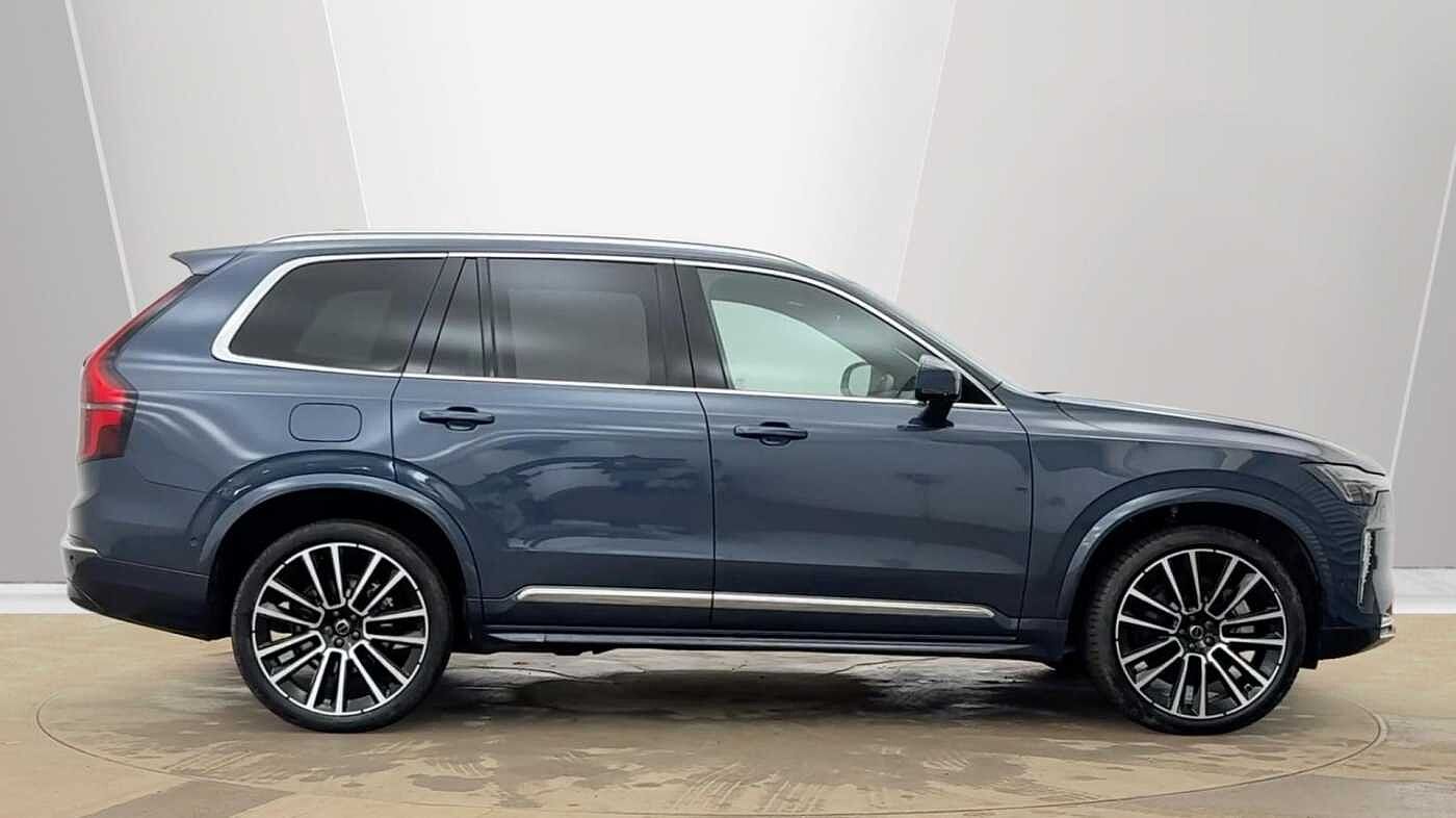 Used Volvo XC90 2025 for sale - 78036093: Photo 2