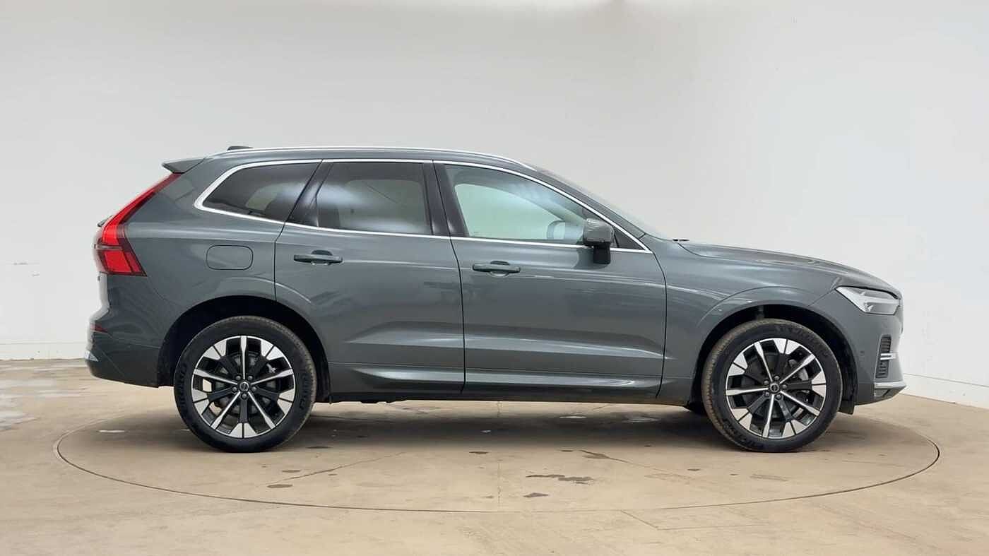 Used Volvo XC60 2025 for sale - 78140481: Photo 2