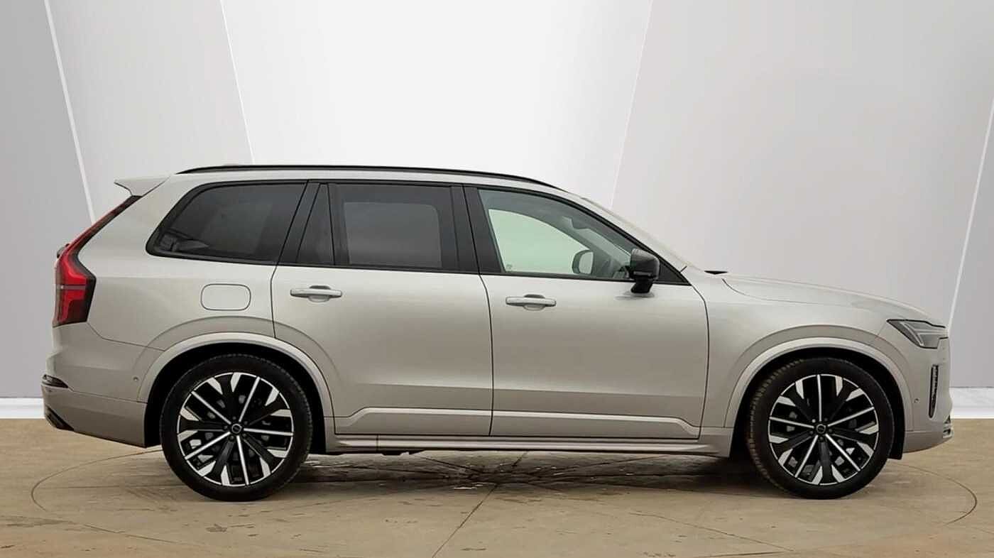 Used Volvo XC90 2025 for sale - 78140487: Photo 2