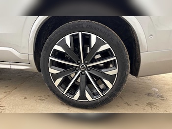 Used Volvo XC90 2025 for sale - 78140487: Photo