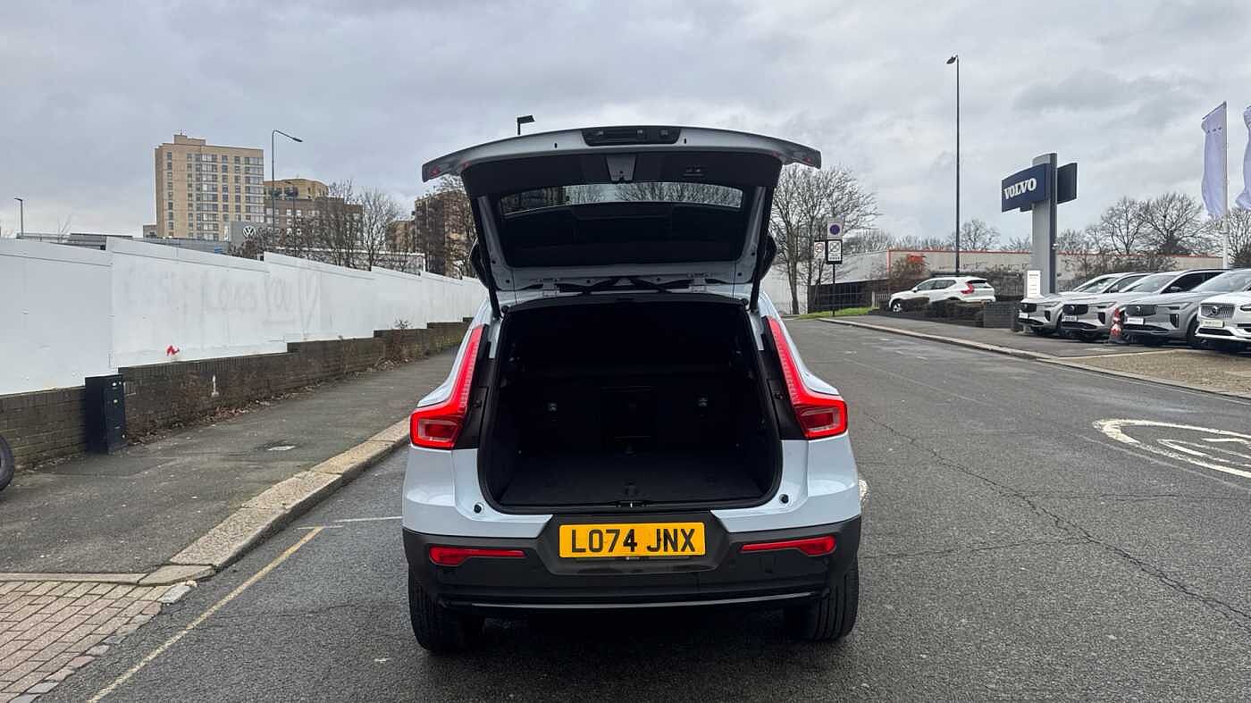 Used Volvo XC40 2025 for sale - 78036070: Photo 15