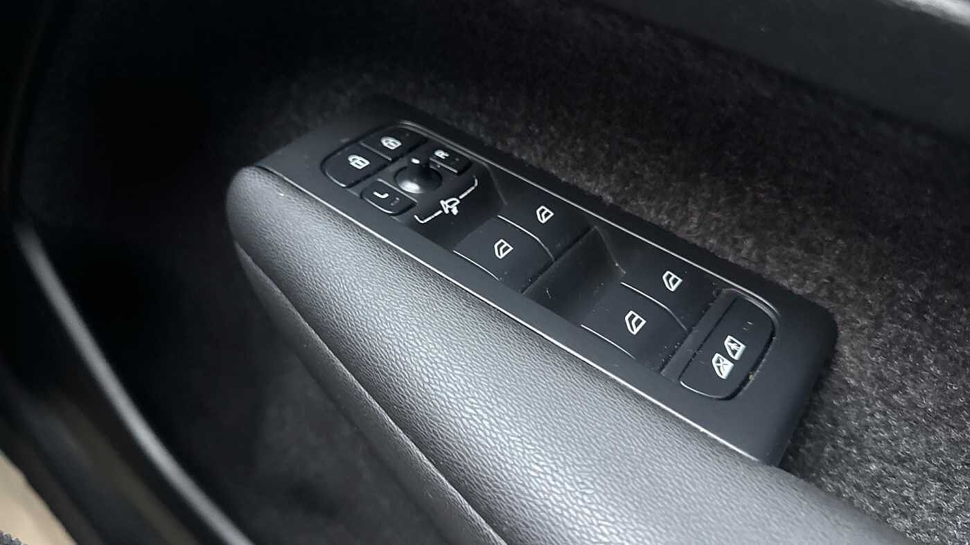 Used Volvo XC40 2025 for sale - 78036070: Photo 24