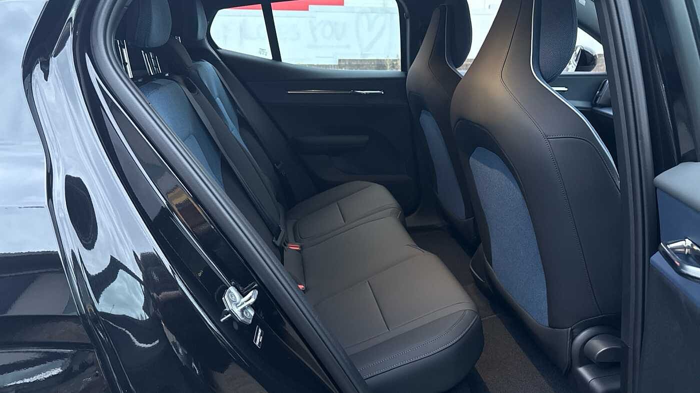 Used Volvo EX30 2025 for sale - 78036050: Photo 8