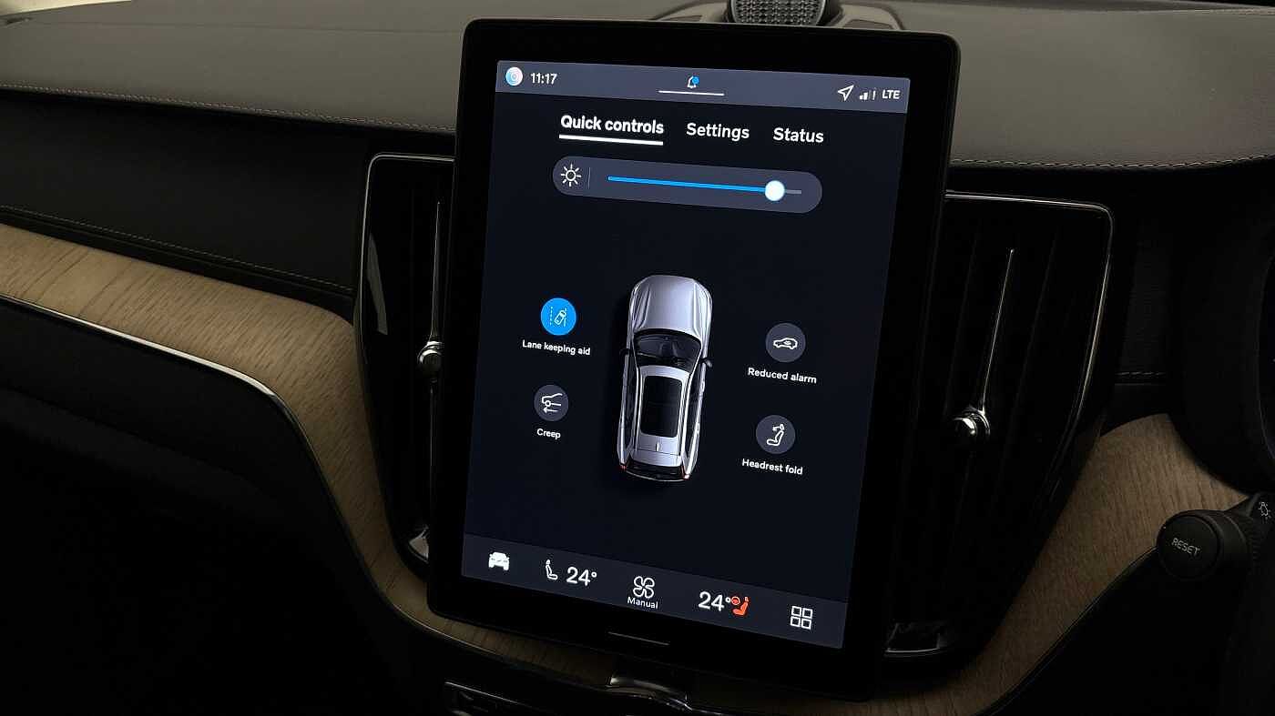 Used Volvo XC60 2025 for sale - 78036058: Photo 11