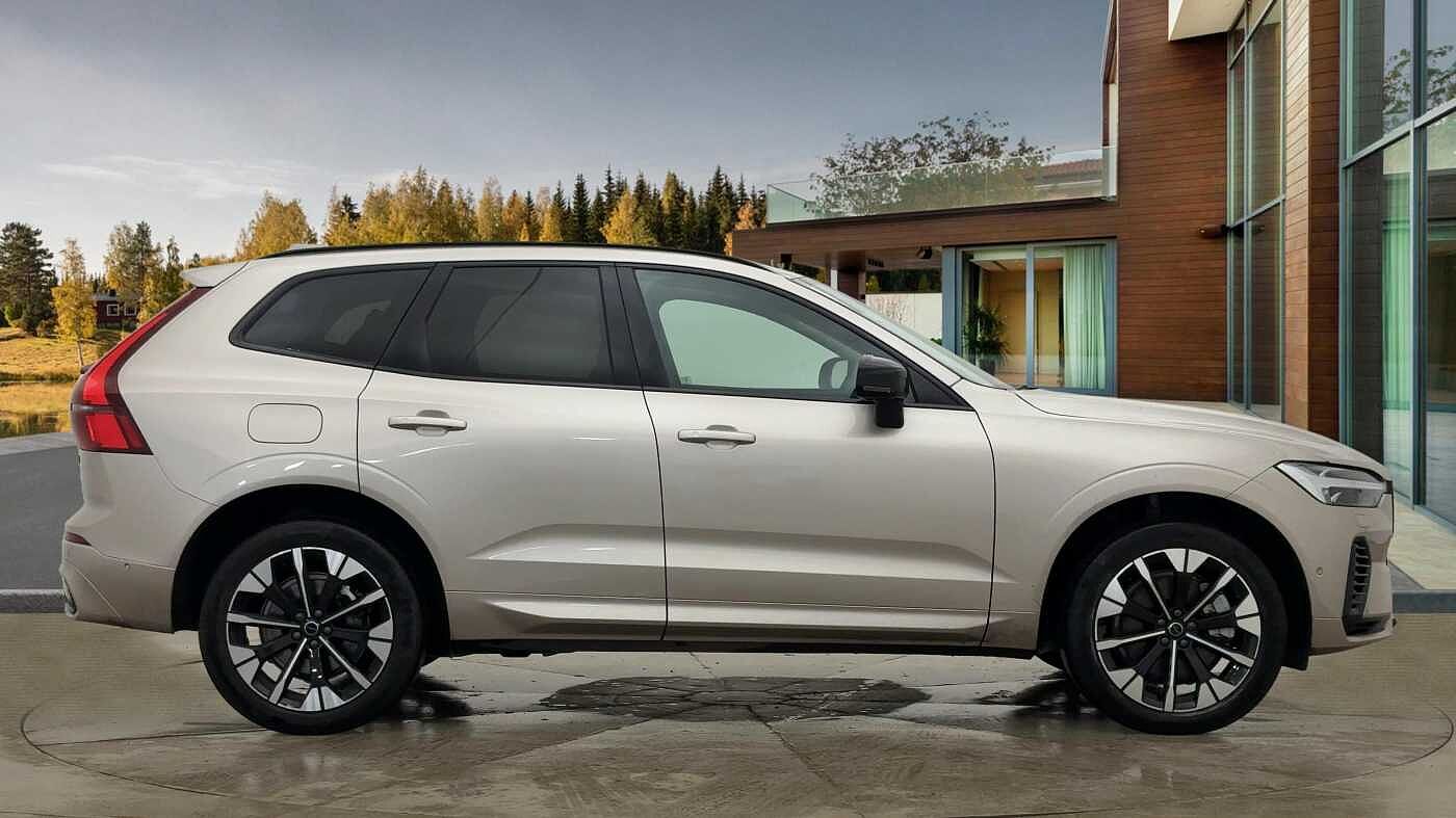 Used Volvo XC60 2025 for sale - 78036058: Photo 2