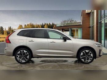 Used Volvo XC60 2025 for sale - 78036058: Photo