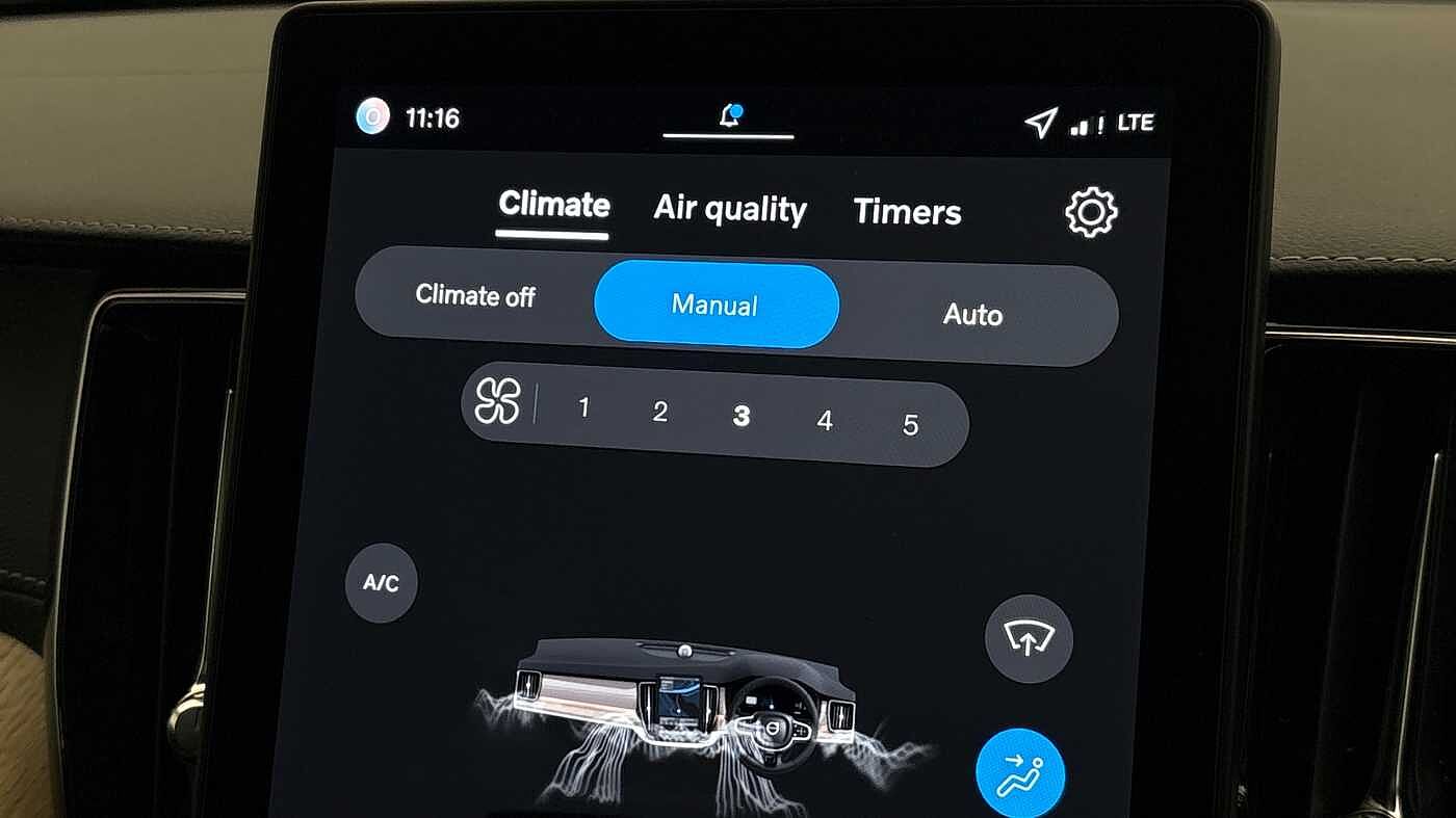 Used Volvo XC60 2025 for sale - 78036058: Photo 40