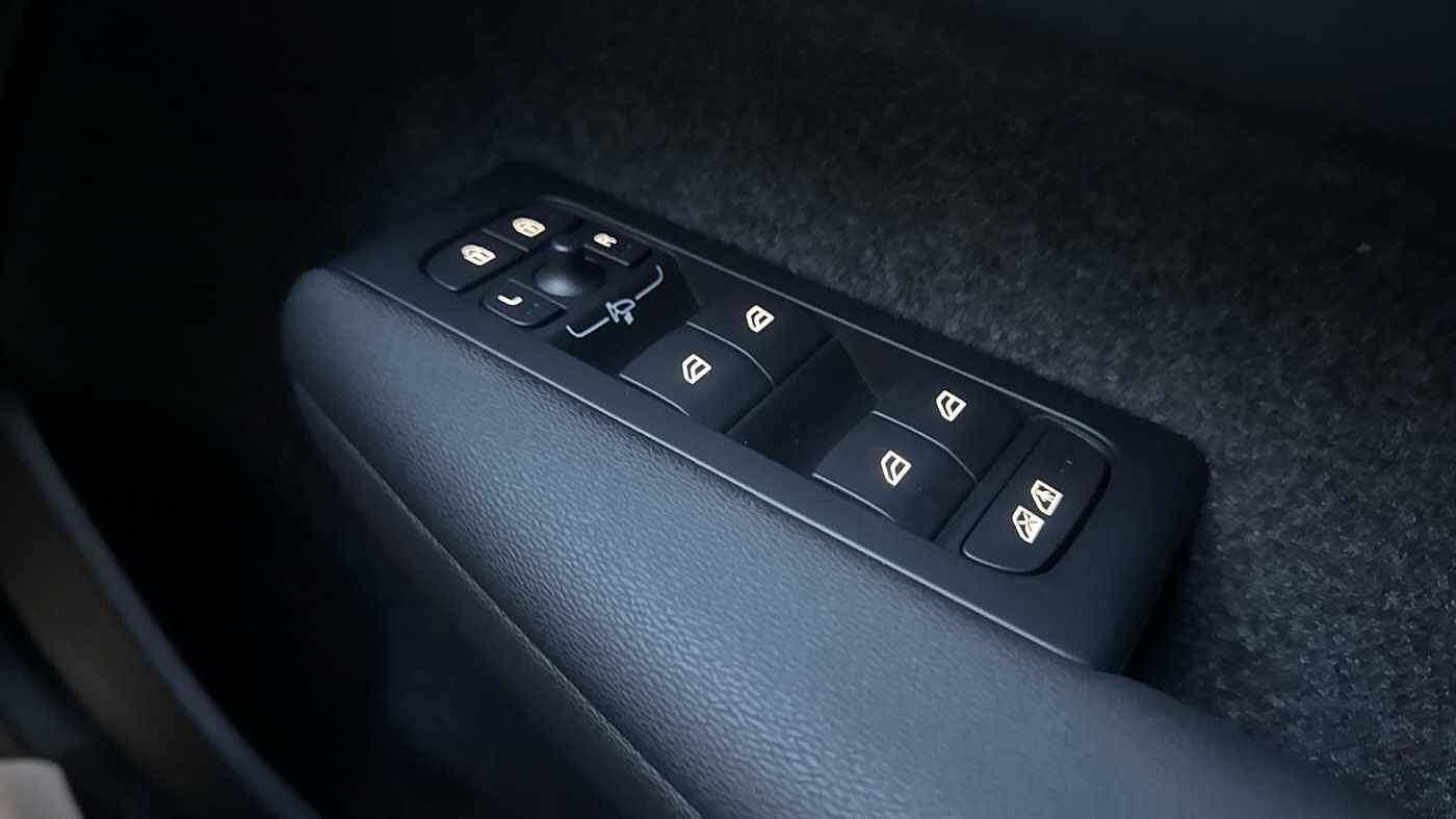 Used Volvo XC40 2025 for sale - 78036066: Photo 23