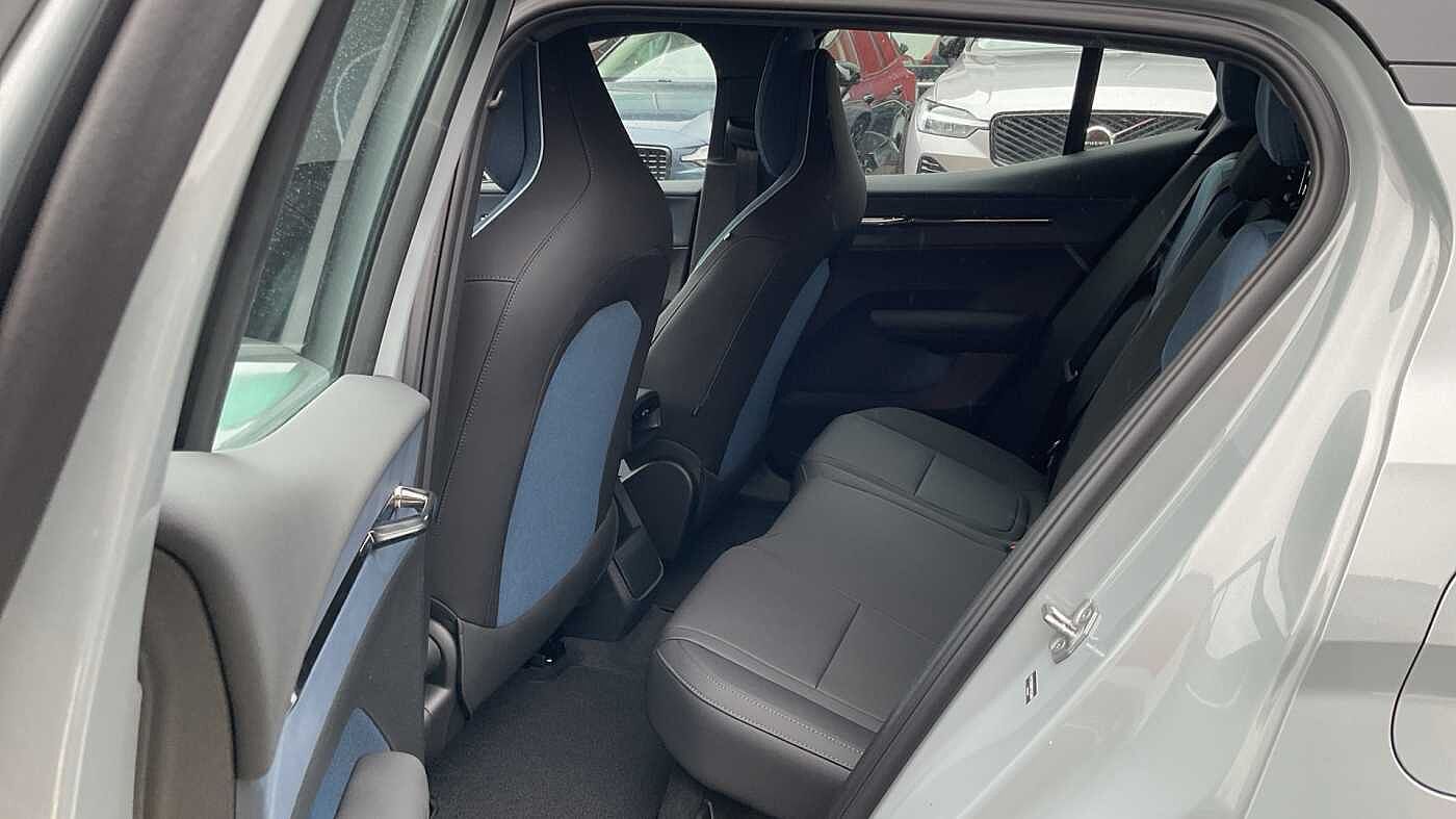 Used Volvo EX30 2025 for sale - 78036057: Photo 32