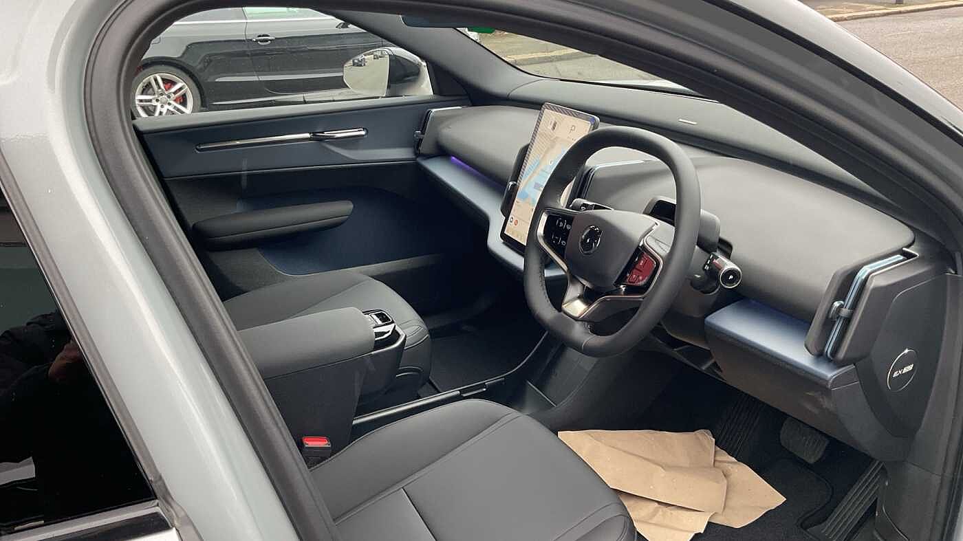 Used Volvo EX30 2025 for sale - 78036057: Photo 5