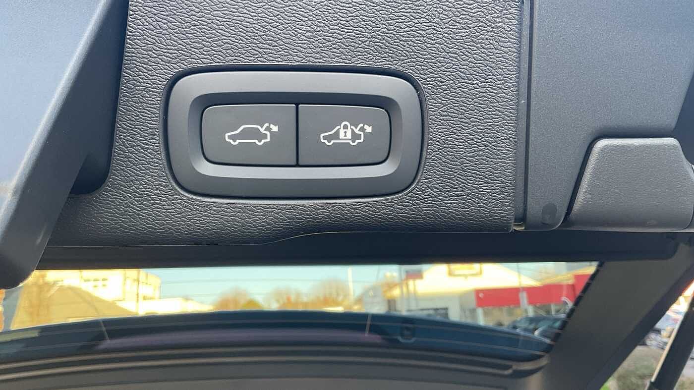 Used Volvo XC60 2026 for sale - 78036111: Photo 35