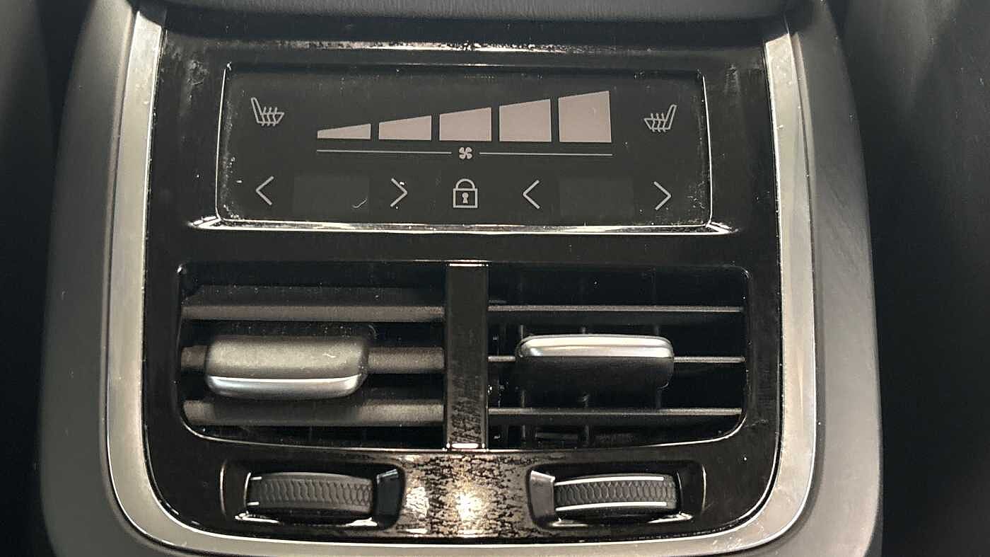 Used Volvo V60 2025 for sale - 78036048: Photo 17