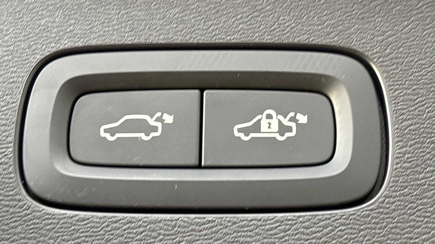 Used Volvo V60 2025 for sale - 78036048: Photo 18